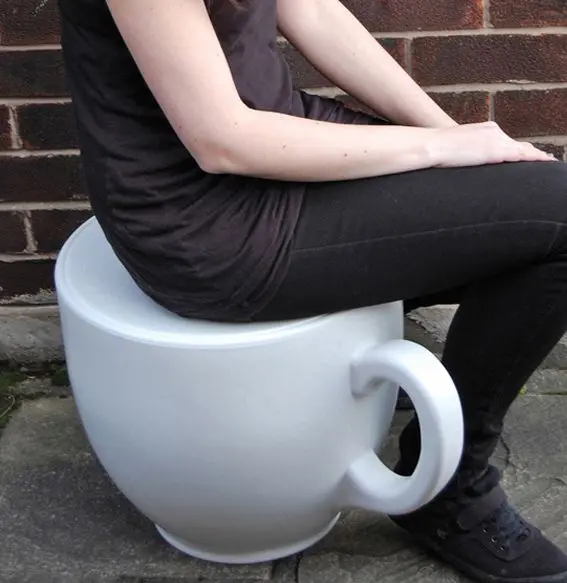 AliceÃ¢â‚¬â„¢s Tea Cup Stool